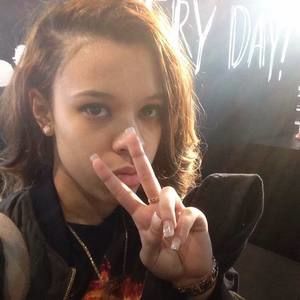 Meet your Posher, Bee